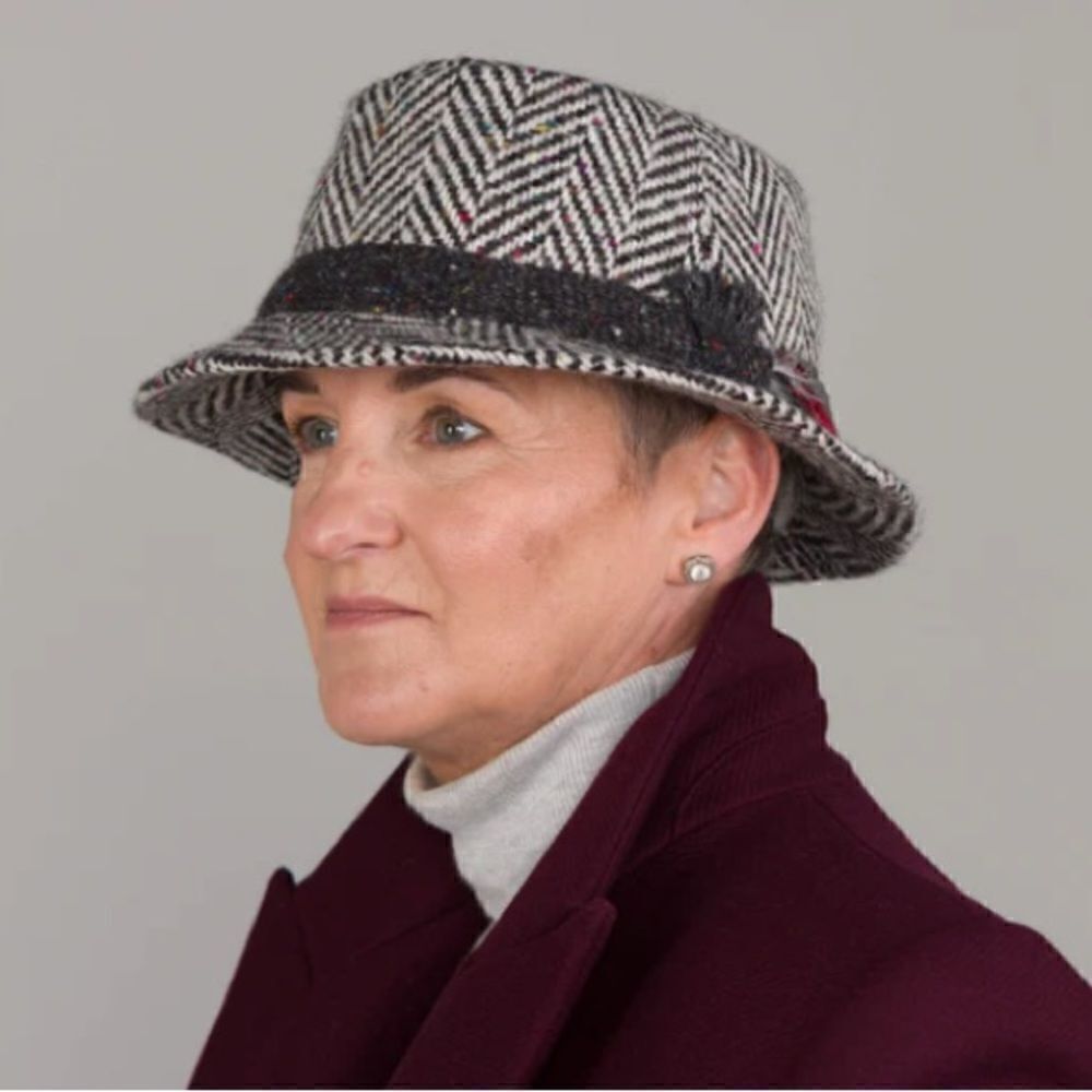 Hanna Hats Donegal Handcrafted Irish Tweed Walking Hat - Mint Condition